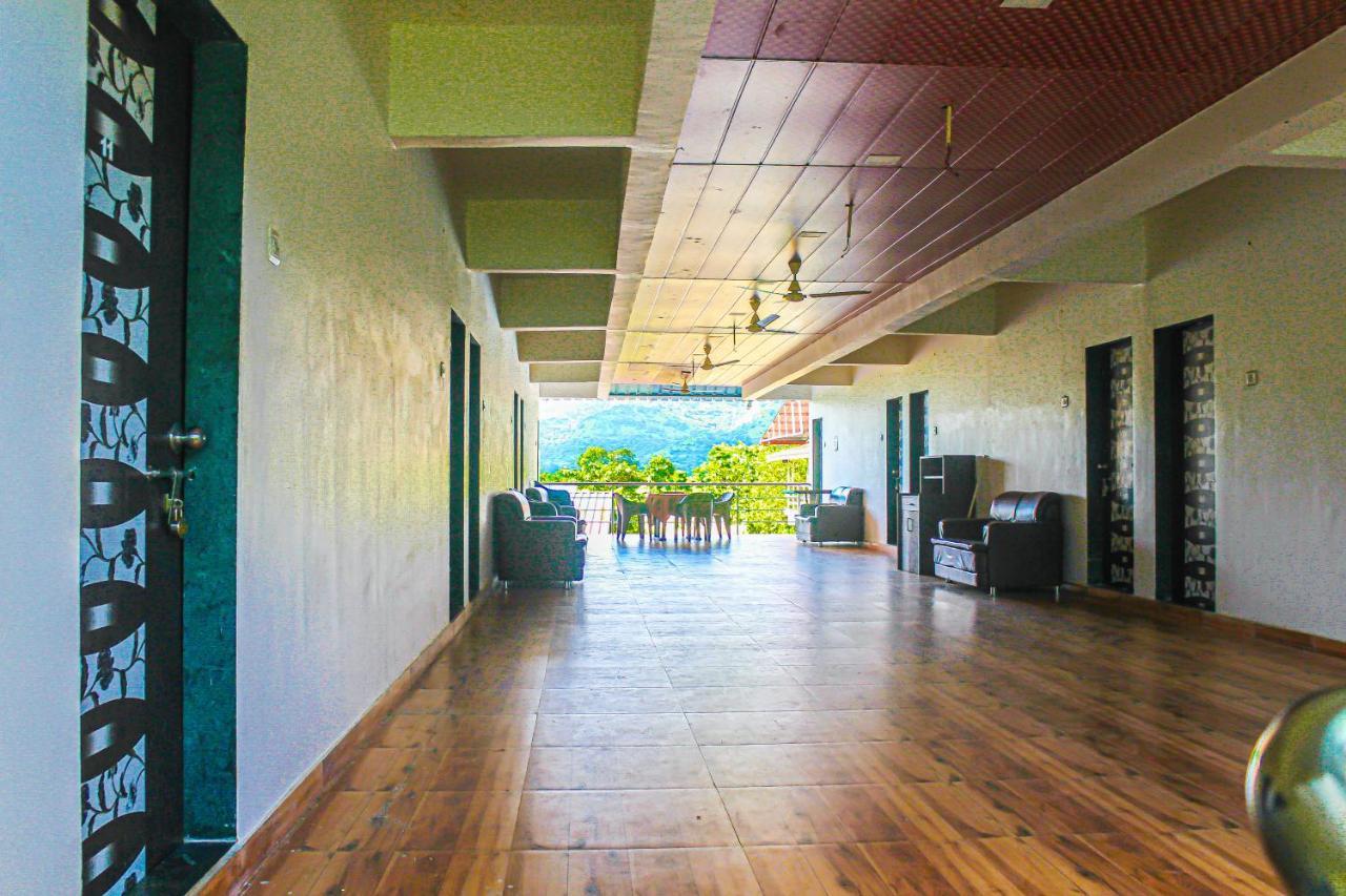 Sp Resort Panvel Chauk Eksteriør bilde