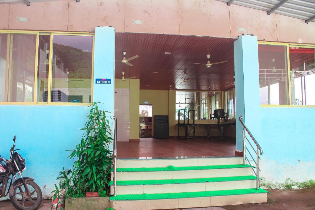 Sp Resort Panvel Chauk Eksteriør bilde
