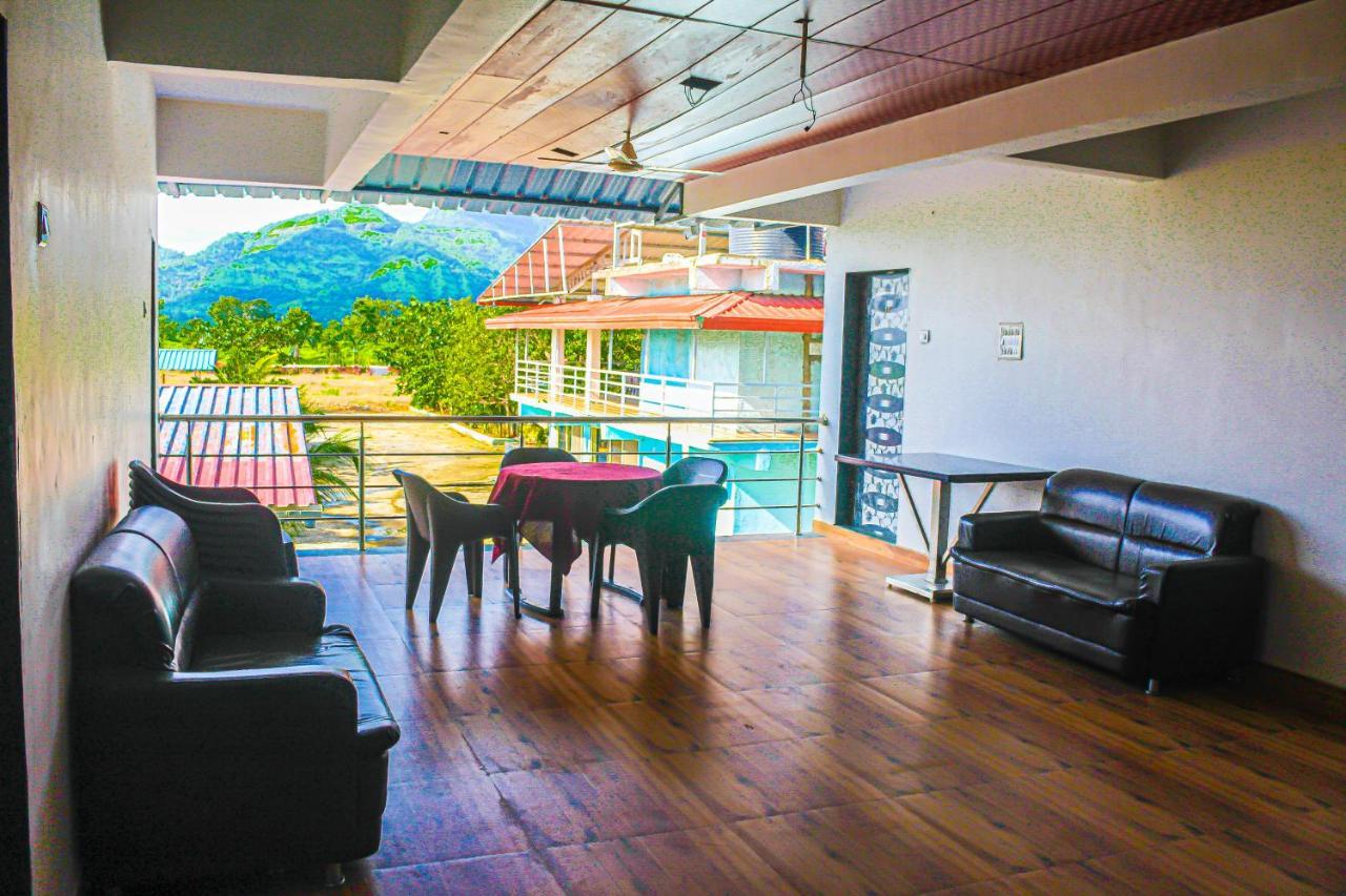 Sp Resort Panvel Chauk Eksteriør bilde