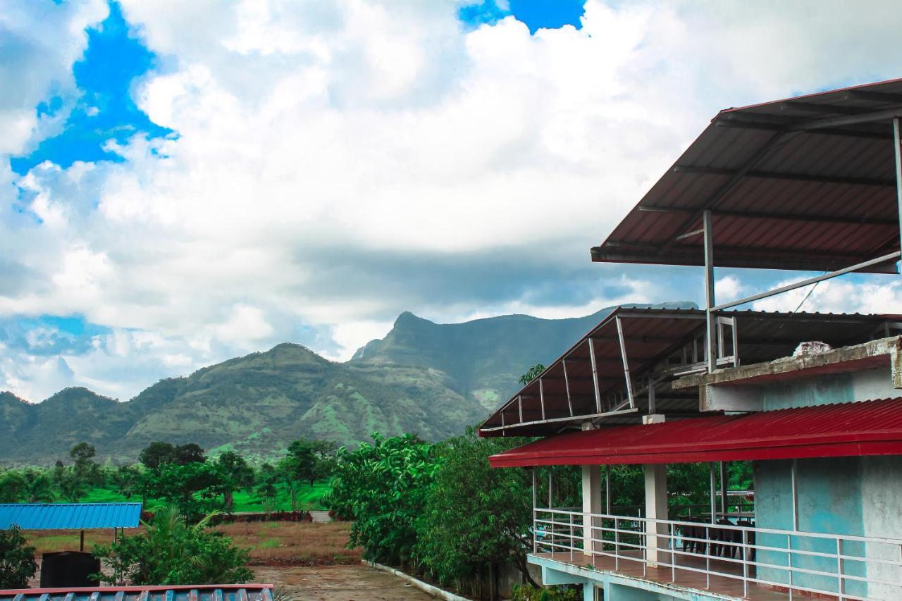 Sp Resort Panvel Chauk Eksteriør bilde