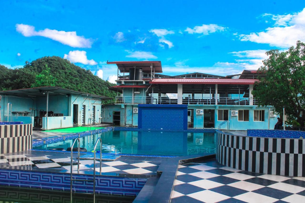 Sp Resort Panvel Chauk Eksteriør bilde
